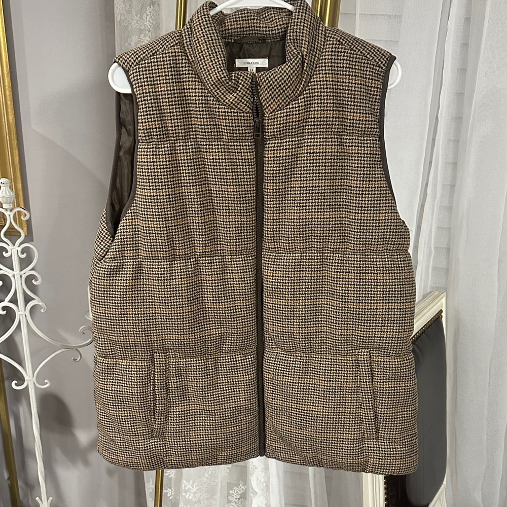 Maurices Brown Houndstooth Vest